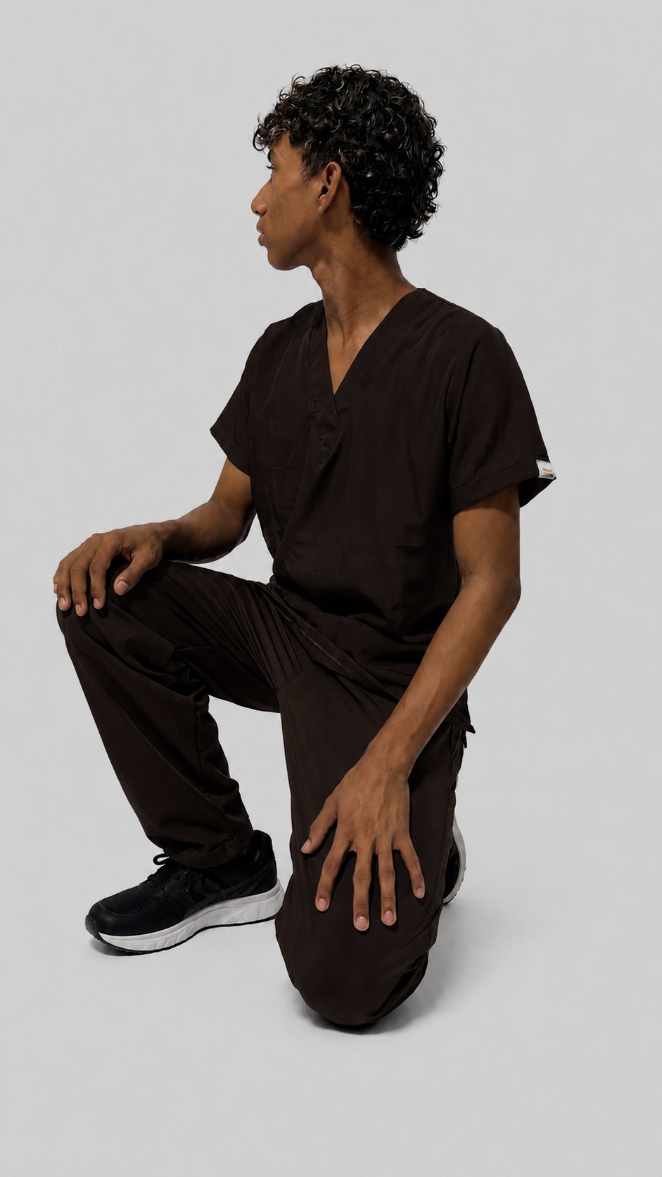 Uniforme Antifluido Cuello V — Demo - Image 17