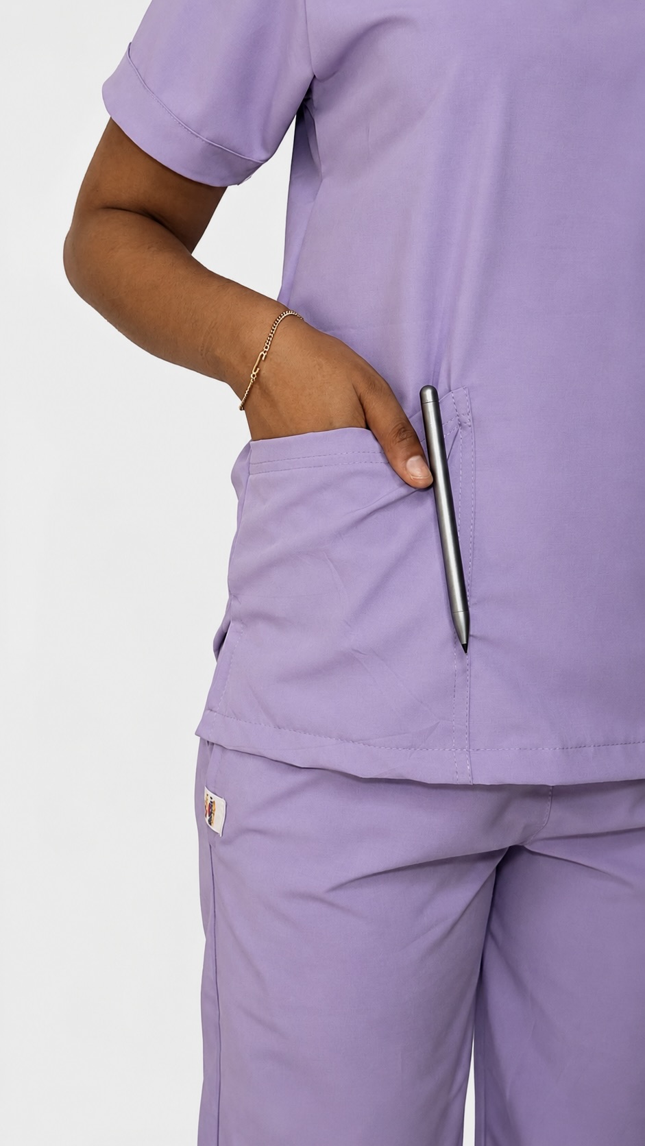 Uniforme Antifluido Cuello V — Demo - Image 10